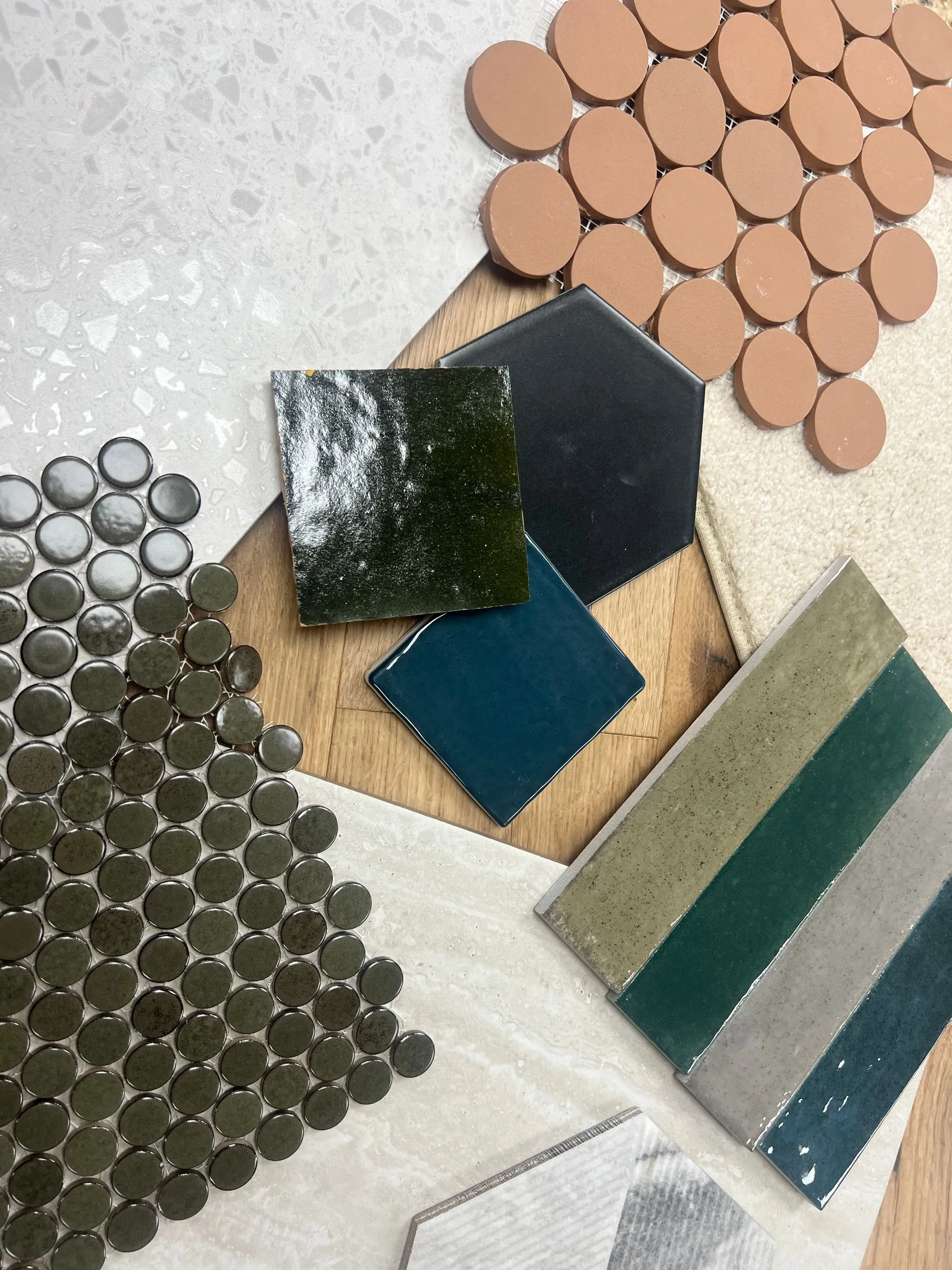 Cabinet hardware and finishes